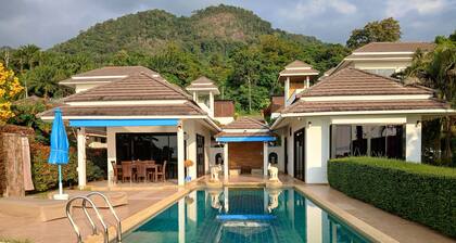 OMG! Pool Villa, Stunning Sea Views, Amazing Sunsets in Peaceful Khaothong,Krabi