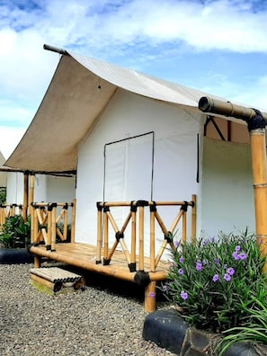 Telt | Skrivebord, blendingsgardiner, wi-fi (inkludert) og sengetøy