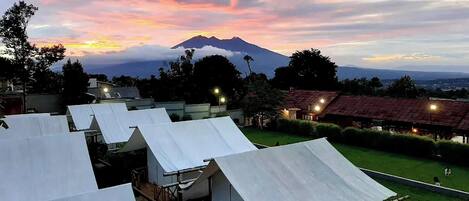 Tienda de campaña | 1 habitación, escritorio, cortinas blackout y wifi gratis