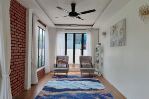 Standard Quadruple Room | Free WiFi, bed sheets