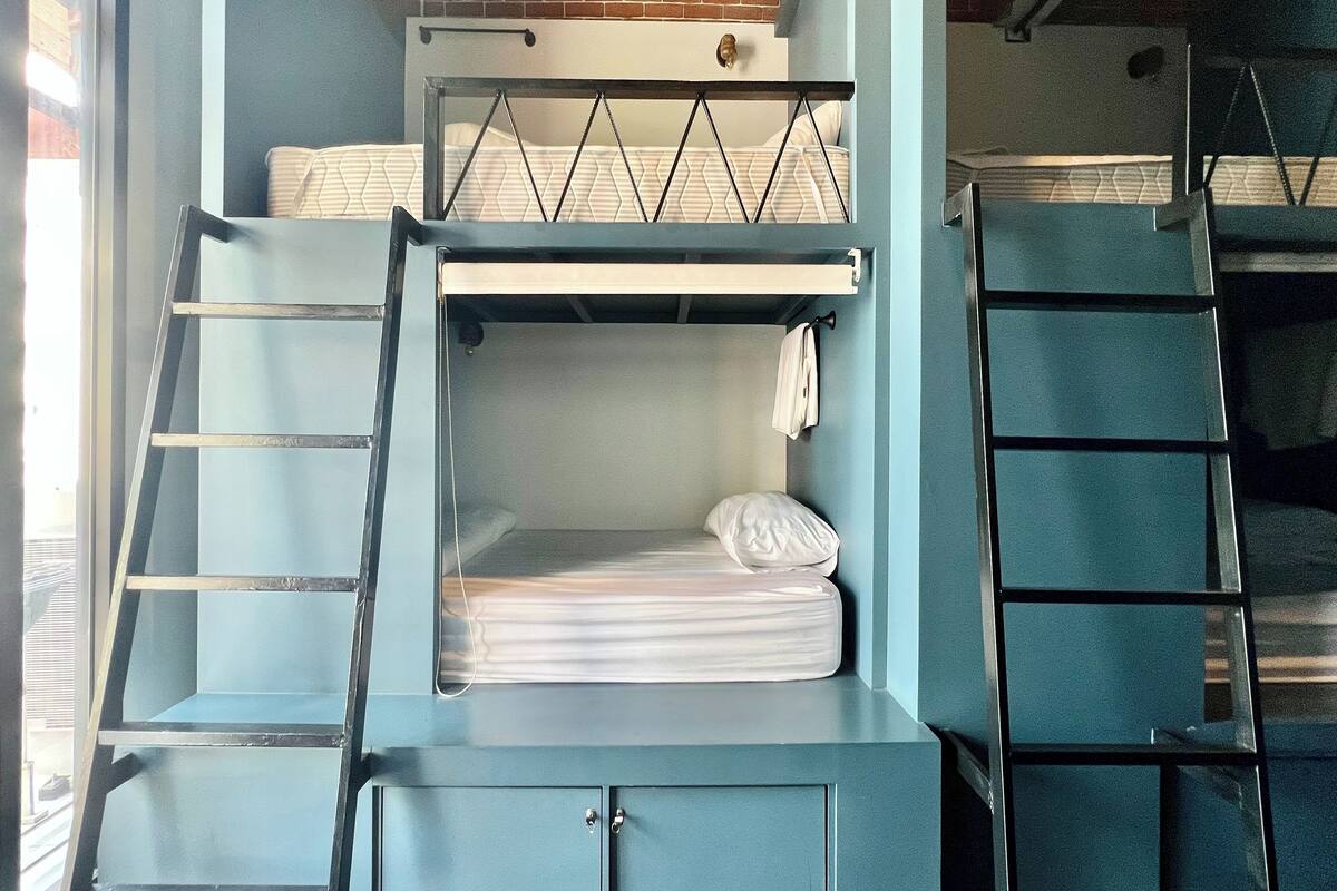 Free WiFi, bed sheets