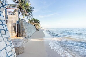 Front of property - Villa Nirvana, Hua Hin (Cha-am)