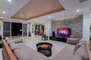 Villa, Ocean View | Living area - Villa Nirvana, Hua Hin (Cha-am)