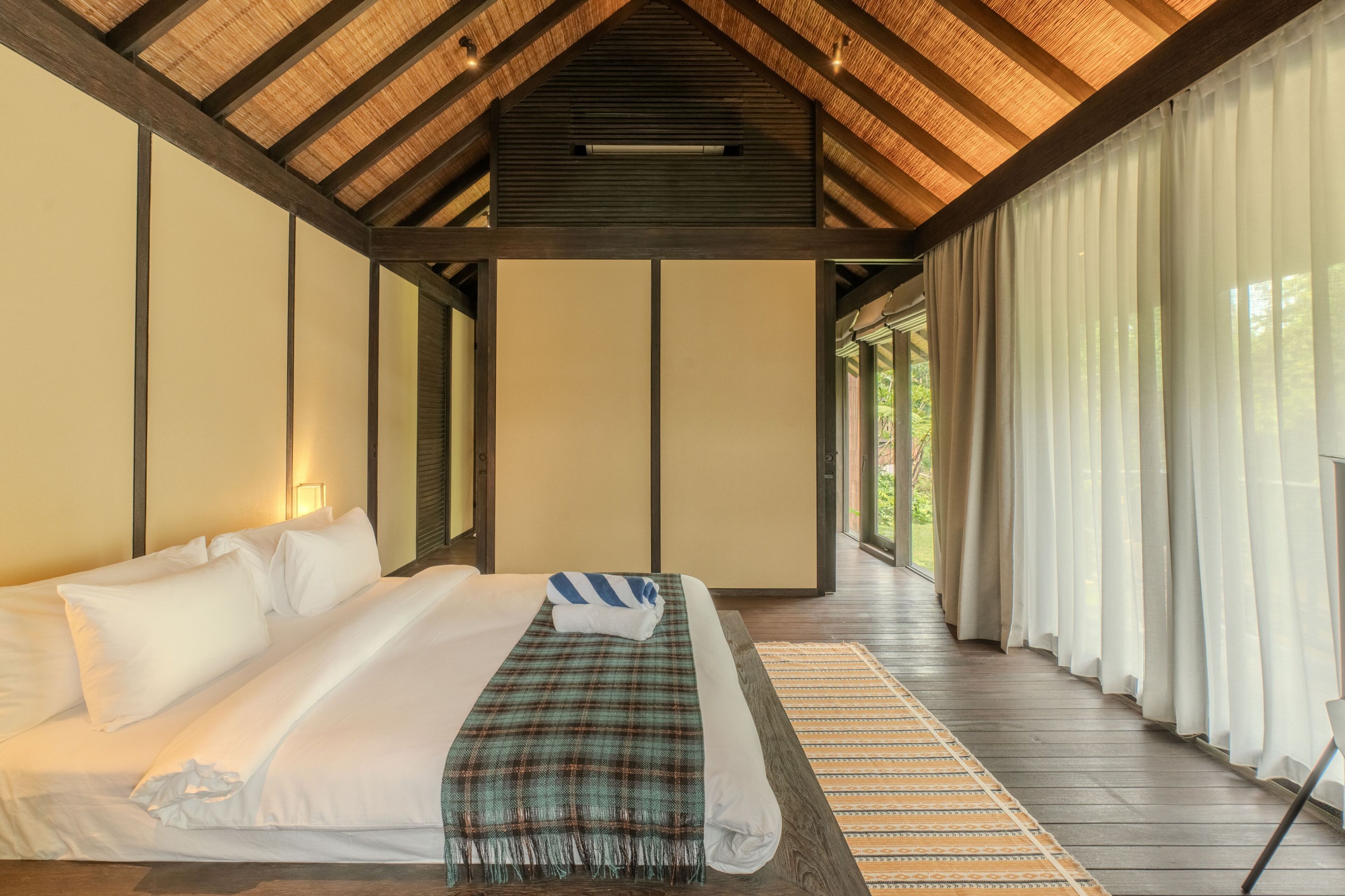 Executive Double Room, River View | Blackout drapes, soundproofing, iron/ironing board, free WiFi
