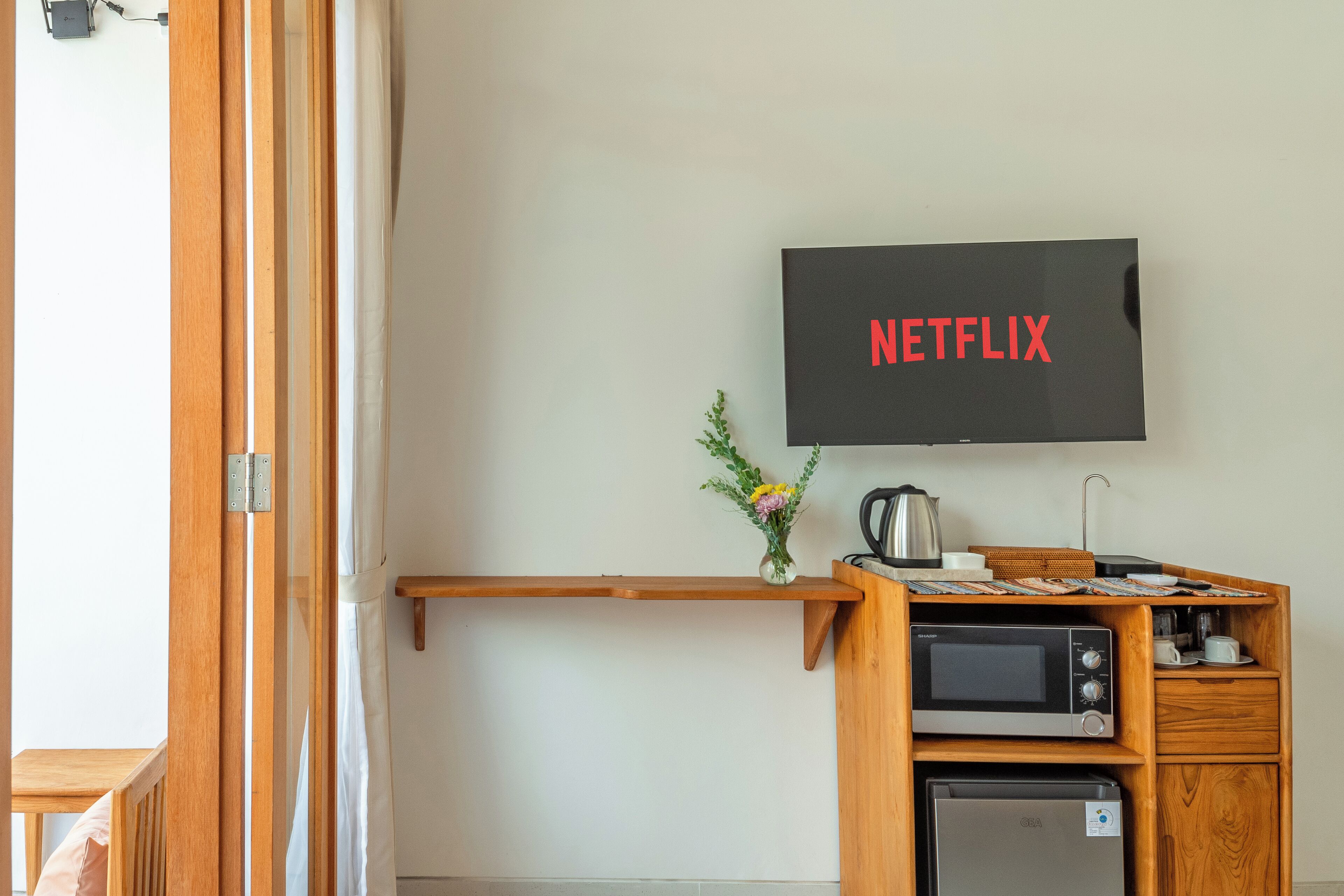 Deluxe Double Room, Pool View | Minibar, in-room safe, blackout curtains, free WiFi