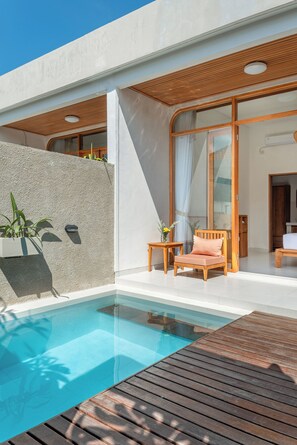 Deluxe Double Room, Pool View | Terrace/patio