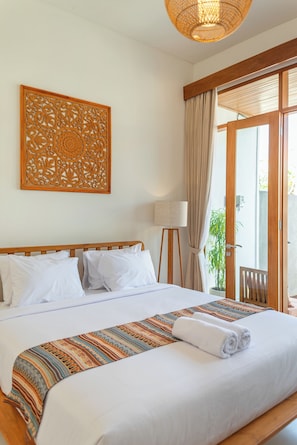 Deluxe Double Room, Pool View | Minibar, in-room safe, blackout drapes, free WiFi