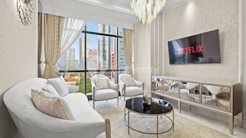 Apartamento, 3 quartos, vista para a cidade | Área de estar