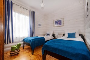 Hus | 6 soverom, individuelt innredet, strykejern/-brett og sengetøy