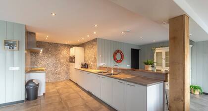 Spacious 22 Persons Holiday Home in Callantsoog