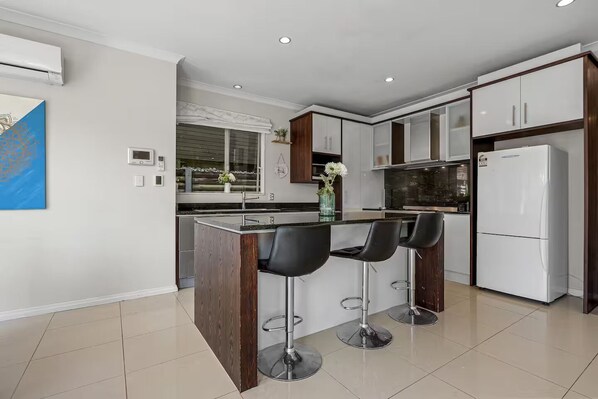 Fridge, microwave, oven, dishwasher