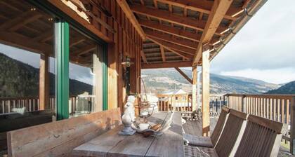 Beautiful wooden chalet in ski area with a sauna