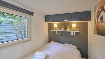 2 bedrooms, internet