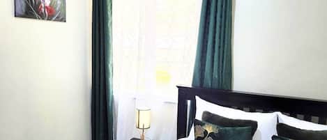 1 bedroom, iron/ironing board, WiFi