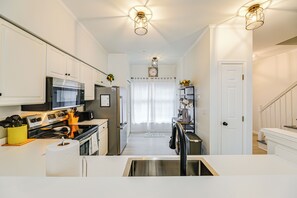 Fridge, microwave, stovetop, dishwasher - 1 Mi to Maryland Beach: Ocean City Retreat w/ Deck (Ocean City)