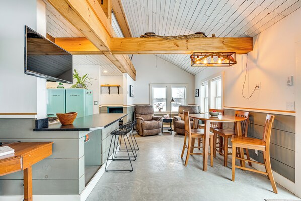 Interior - Ride From Your Door: Cabin w/ VAST Trail Access! (Hardwick)