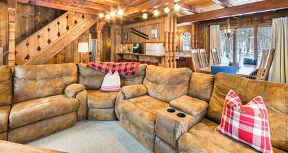 2 Mi to Schuss Mountain: Cozy Cabin w/ Deck