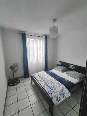 2 bedrooms, iron/ironing board, WiFi, bed sheets - Duplex apartment, Saint Leu town center, 2 min beach, private residence (Saint-Leu)