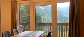 Apartment 'Zum Klammlhof' with Mountain View, Private Terrace and Wi-Fi