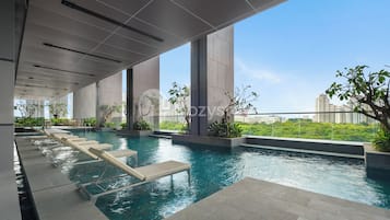 Kolam renang outdoor