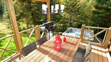 Classic Chalet | Terrace/patio