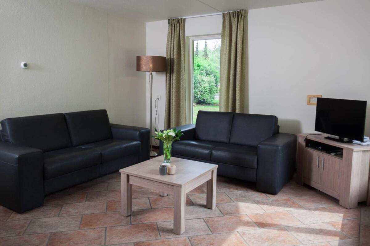 Premium House, 2 Bedrooms | Living room