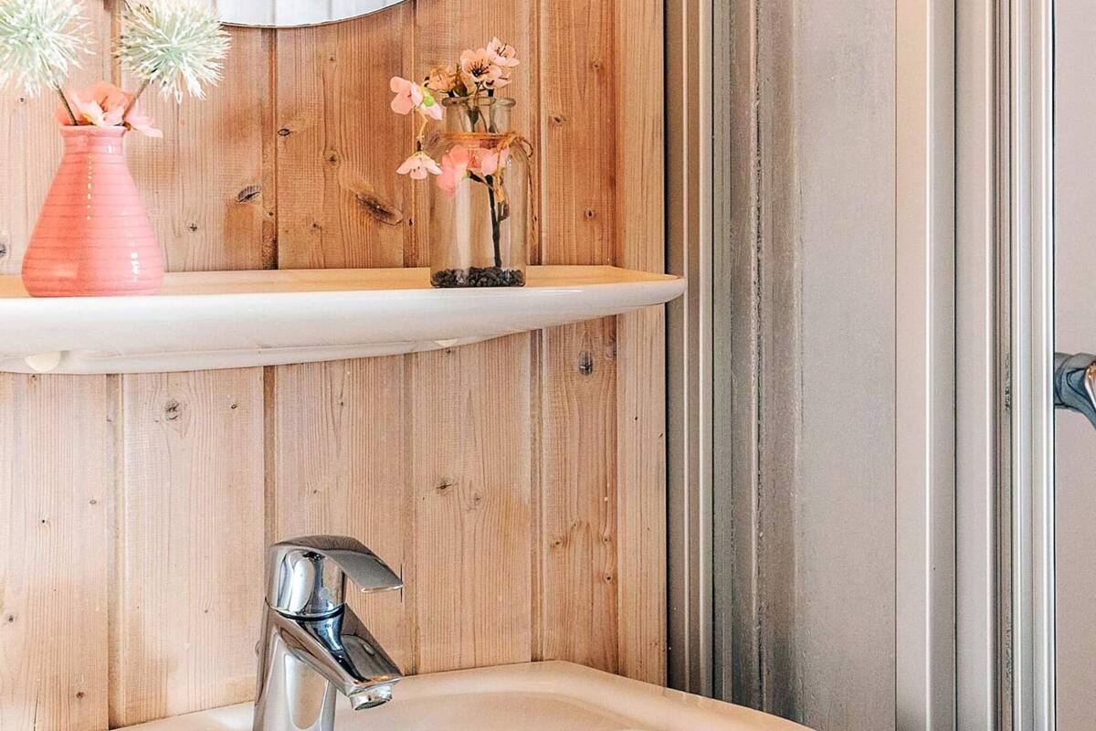 Maison Deluxe, 5 chambres | Salle de bain