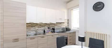 Apartment, Balcony, City View | Living area