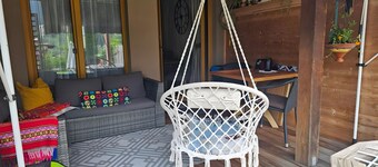 Studio 'Mogli' with Mountain View, Private Terrace and Wi-Fi
