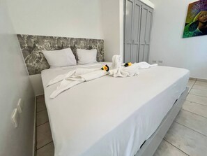 1 bedroom, internet, bed sheets - Secure 2-pers apartment close to the beach (Las Terrenas)