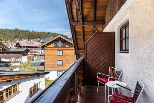 Chambre 14 (chambre double) avec vue sur la montagne, balcon et Wi-Fi