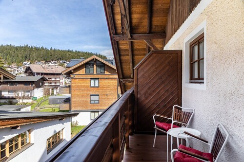 Zimmer 14 Comfort 2 St. mit Bergblick, Balkon und Wi-Fi