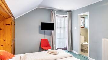 1 bedroom, free WiFi, bed sheets