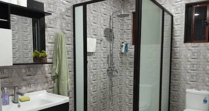 Charming 2-bedroom bed & breakfast in Nadi with WiFi, AC