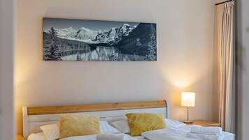 1 quarto, Wi-Fi de cortesia, roupa de cama