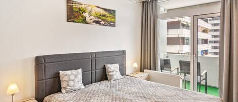 1 chambre, fer et planche Ă repasser, Wi-Fi gratuit, draps fournis