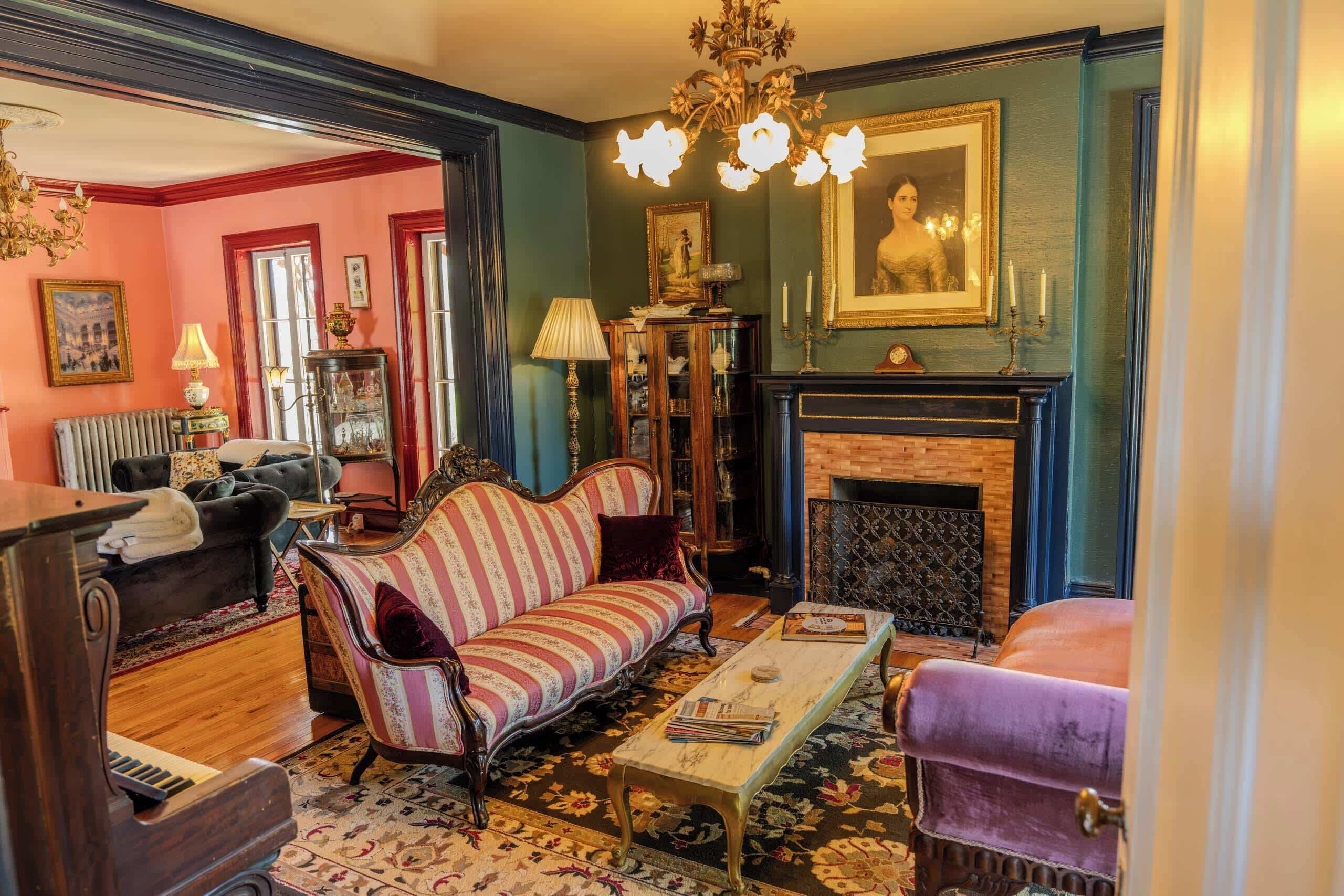 Smart TV, fireplace, stereo, offices
