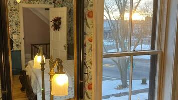 4 sovrum, skrivbord, strykjärn/strykbräda och gratis wi-fi