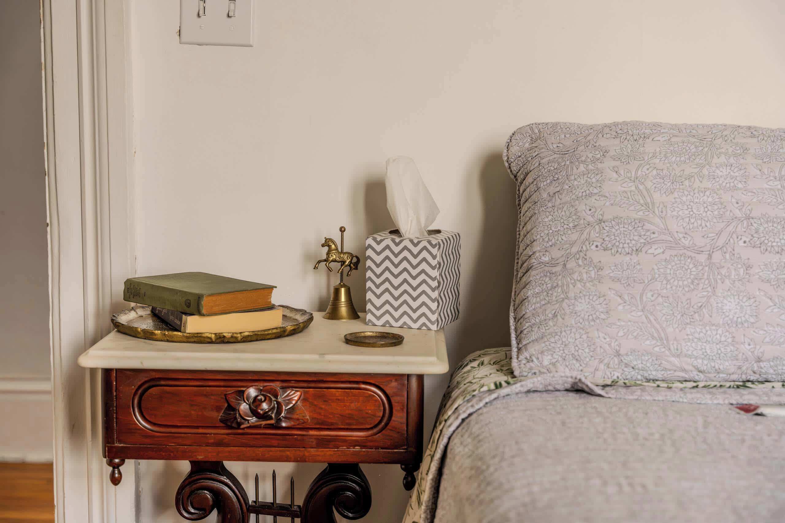 4 bedrooms, desk, iron/ironing board, WiFi (free)