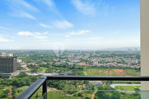 Apartamento, 2 quartos, vista para a cidade | Vista da sacada