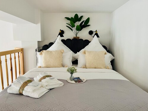 Apartment 'Charmantes Loft 2' with Private Terrace and Wi-Fi