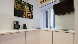 Unclassified image, 4 of 17, button - Summe Me Corfu Downtown Apartments (Corfu)