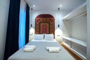 Deluxe Studio Suite, City View | In-room safe, blackout drapes, free WiFi - Summe Me Corfu Downtown Apartments (Corfu)