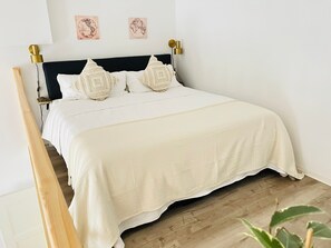 2 bedrooms, free WiFi, bed sheets - Apartment 'Charmantes Loft 1' with Private Terrace and Wi-Fi (Görlitz)