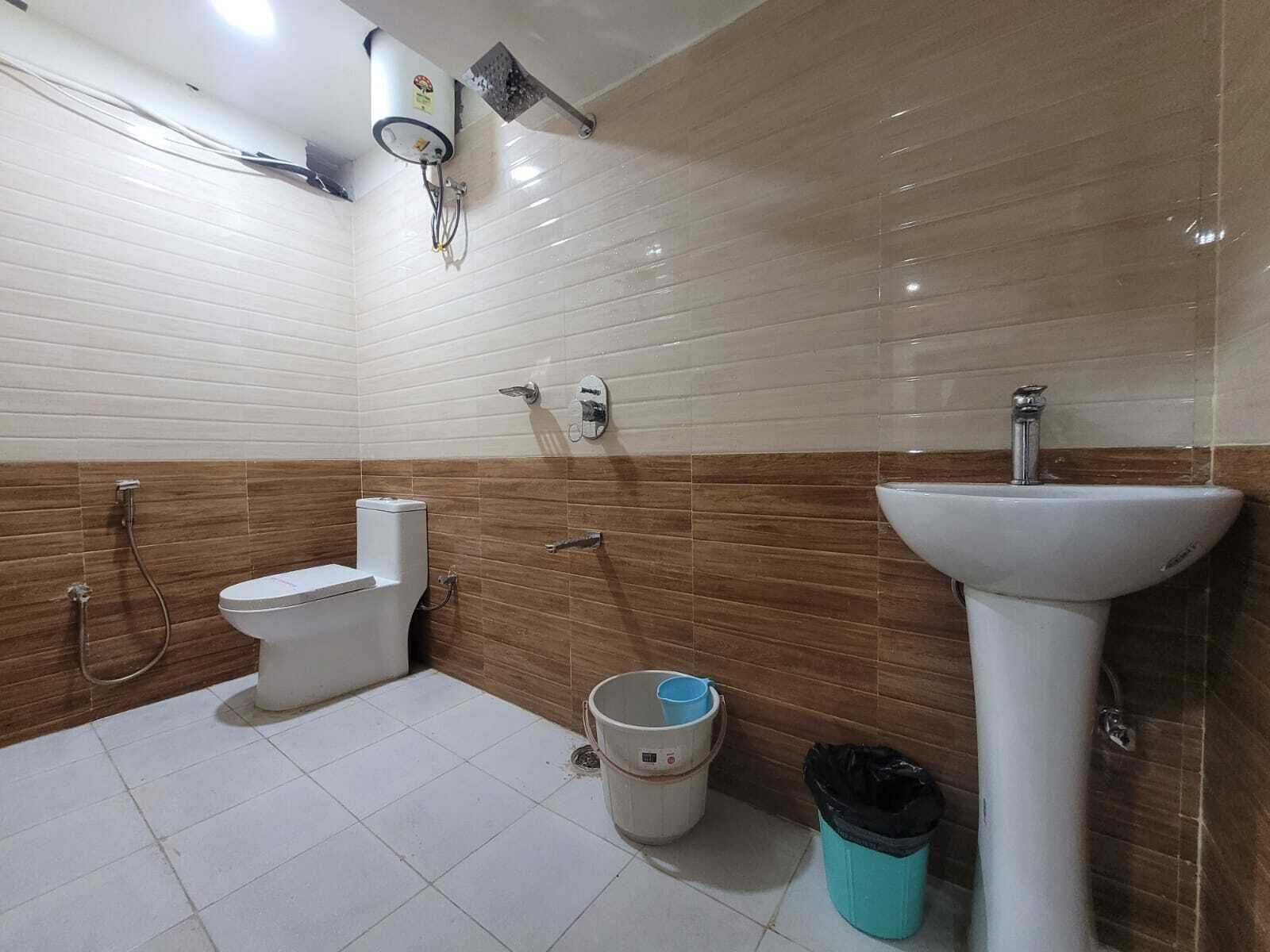 Bruser, håndklæder, Sæbe, Toiletpapir