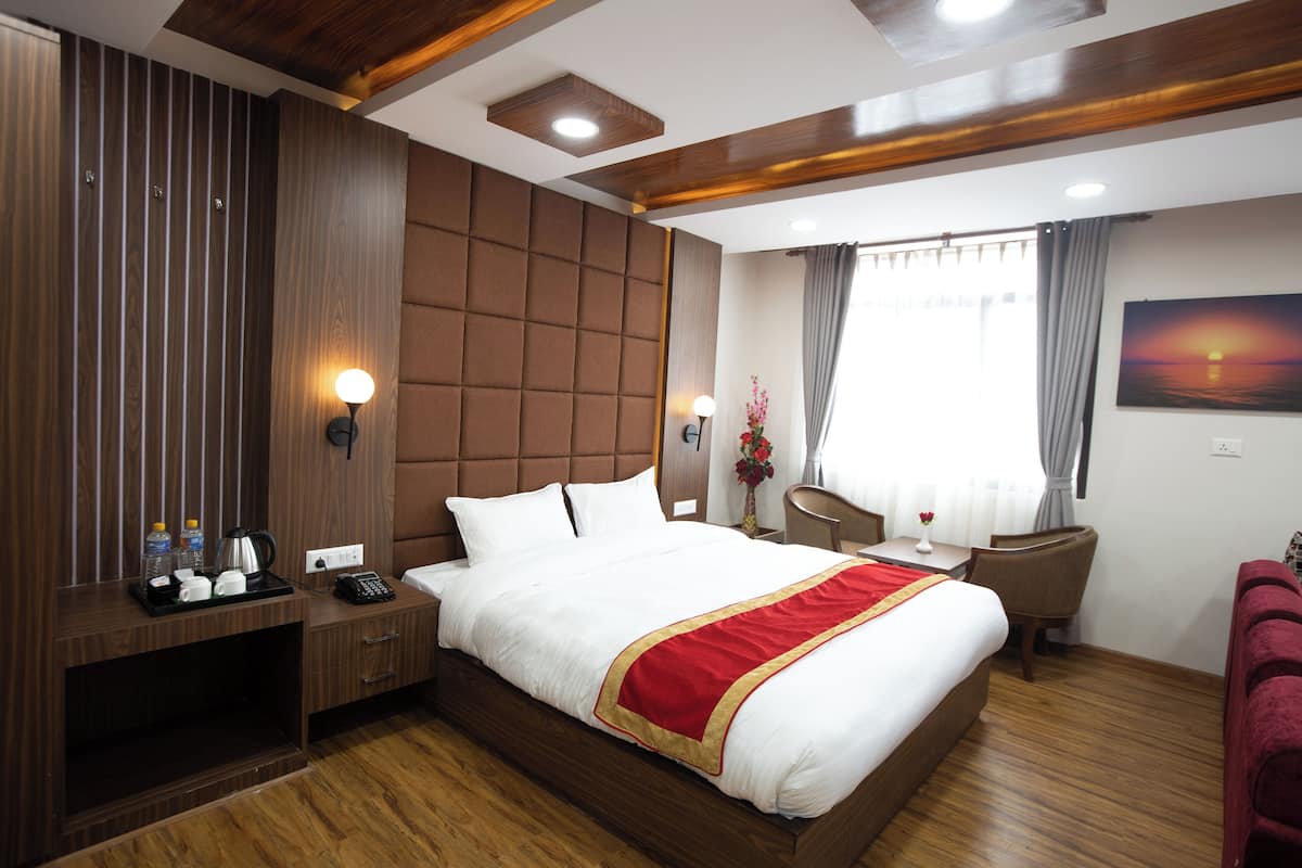 Luxury Suite