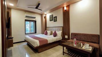 واي فاي مجانًا وملاءات أسرّة