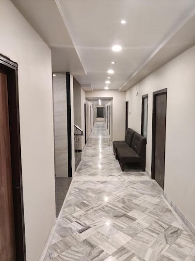 Hotel Samrat
