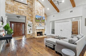 Interior - Beautiful view house in Carrollton (Carrollton)