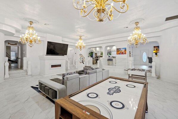 غرفة الألعاب